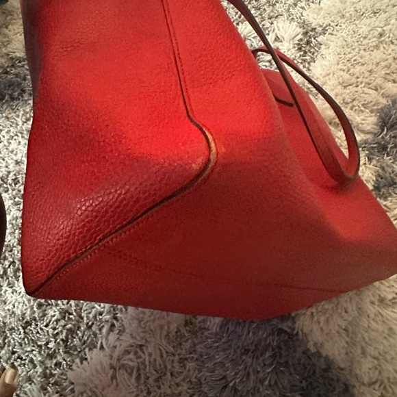 Authentic Gucci swing tote bag . - Picture 6 of 10